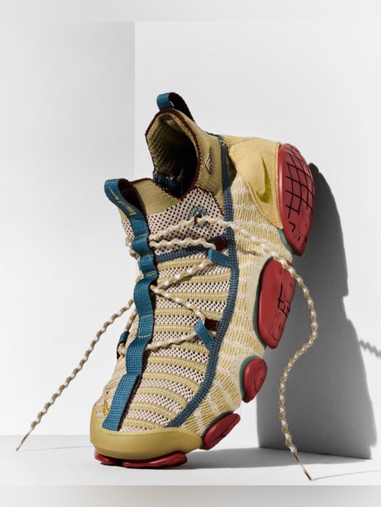 Nike Other - EUC LIKE NEW NIKE IPSA Link Barley Desert Colorway Sporty Athletic Unique